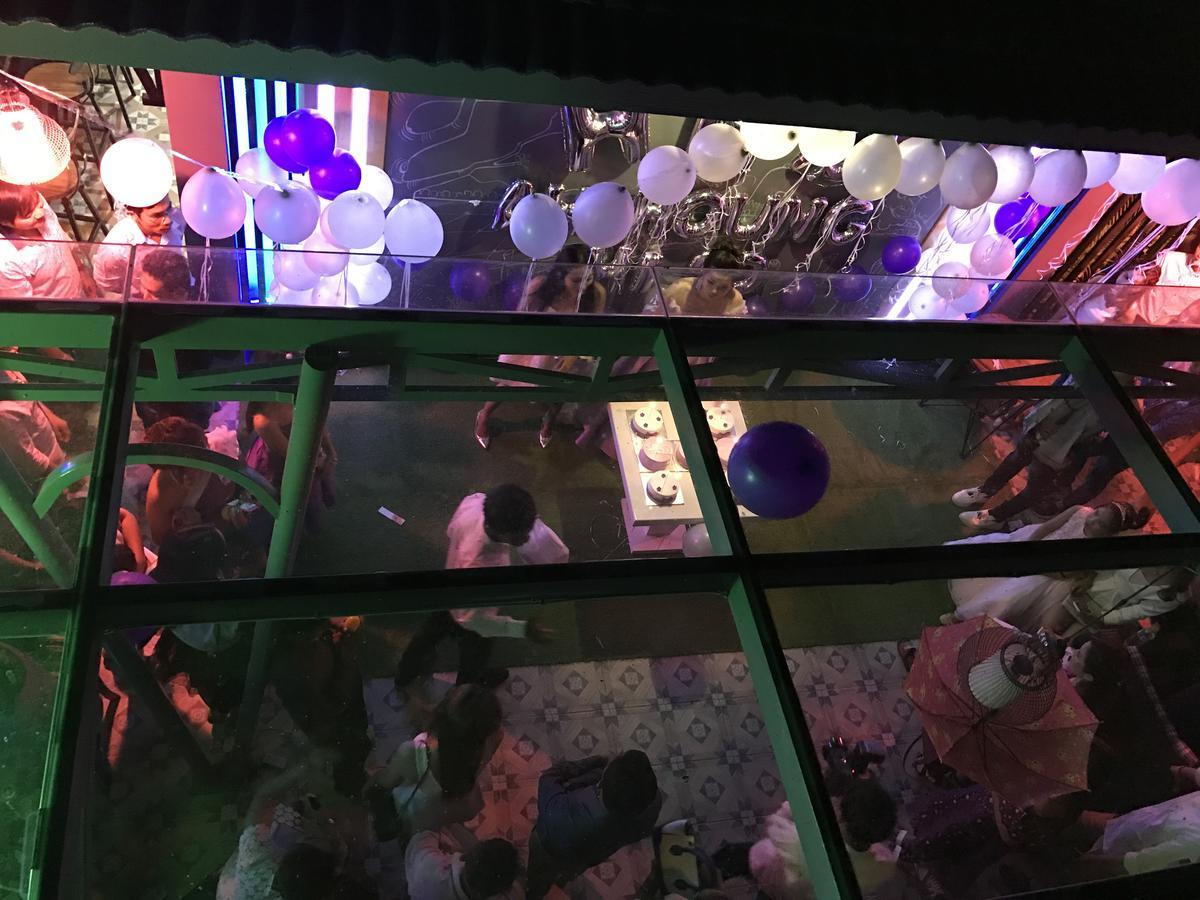 Jasmine Hotel& Sky Bar Батамбанг Екстериор снимка