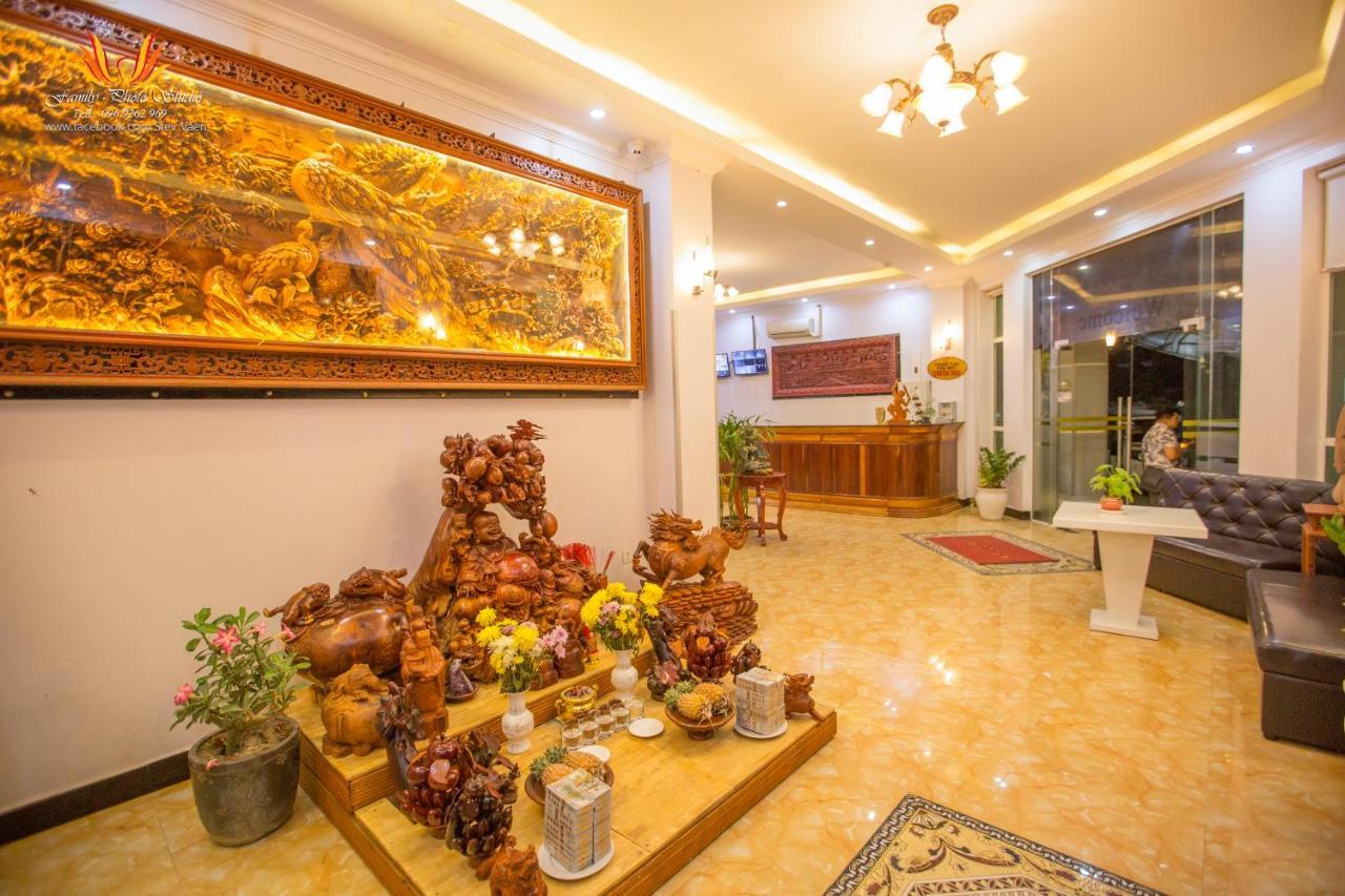 Jasmine Hotel& Sky Bar Батамбанг Екстериор снимка